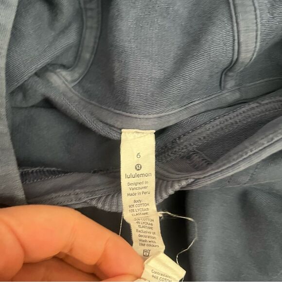 lululemon blue all yours cropped hoodie size 6 - Picture 3 of 3